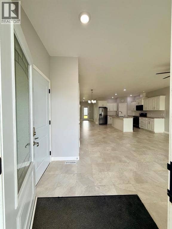 9904 111 Street Unit 4, La Crete, photo 7