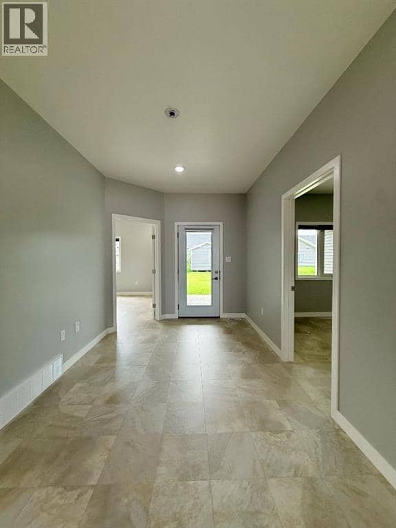 9904 111 Street Unit 4 — photo 23 of 34