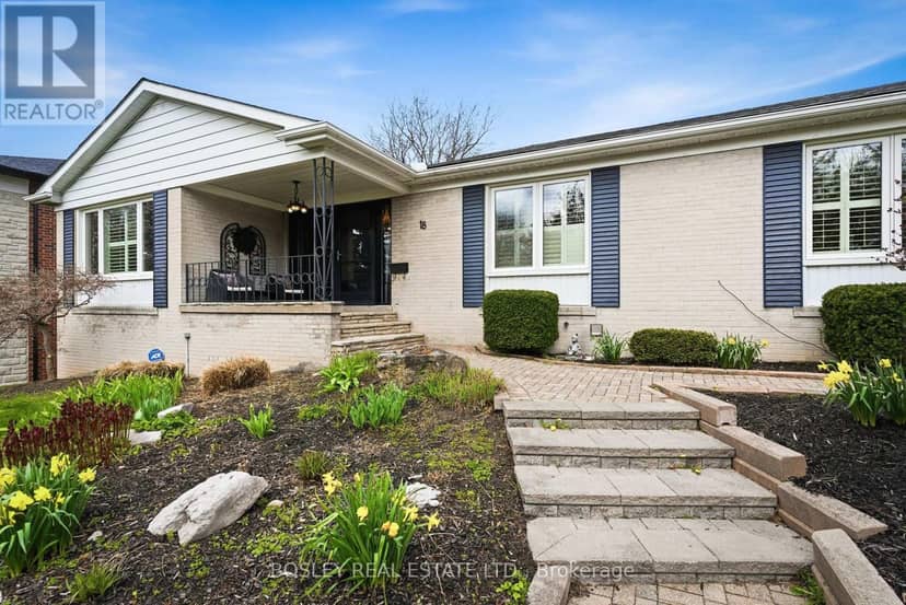 18 Tetbury Crescent, Toronto, photo 2