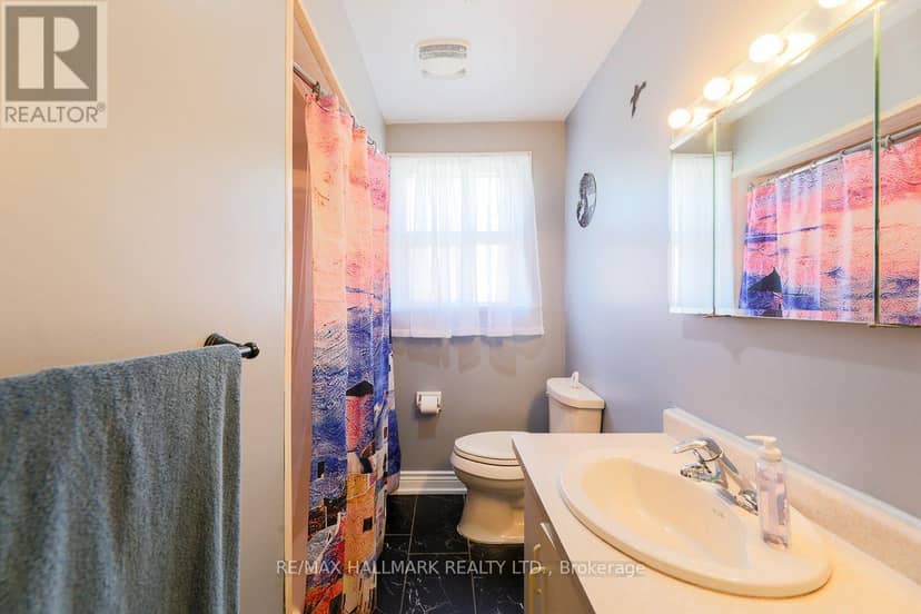 28 Fermoy Road — photo 21 of 31