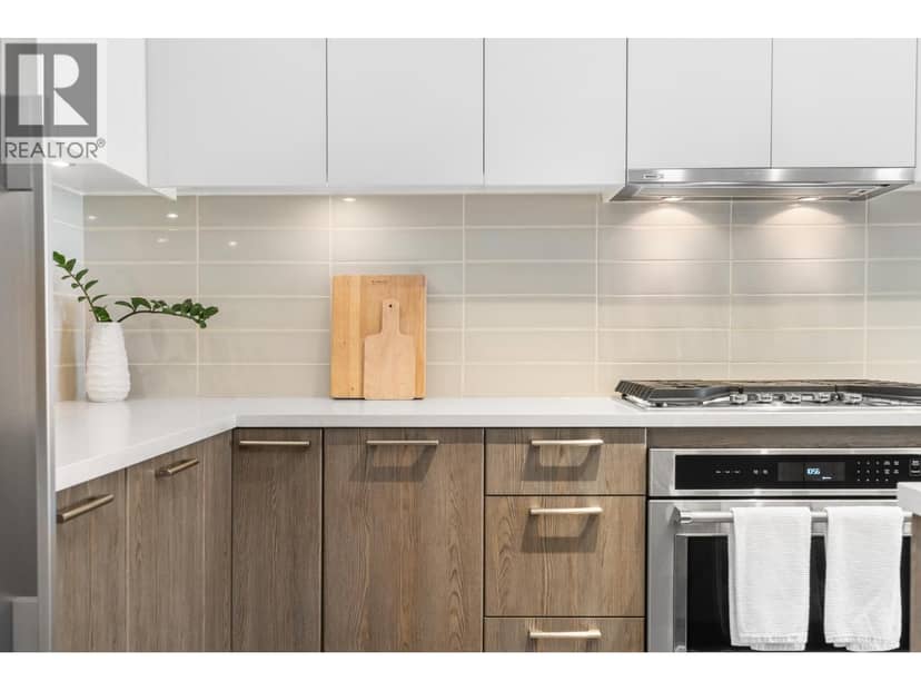 205 615 E 3RD STREET, North Vancouver, photo 5