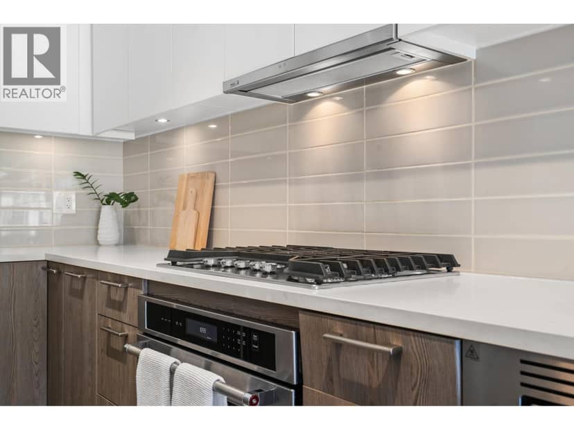 205 615 E 3RD STREET, North Vancouver, photo 6