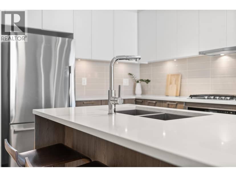 205 615 E 3RD STREET, North Vancouver, photo 7