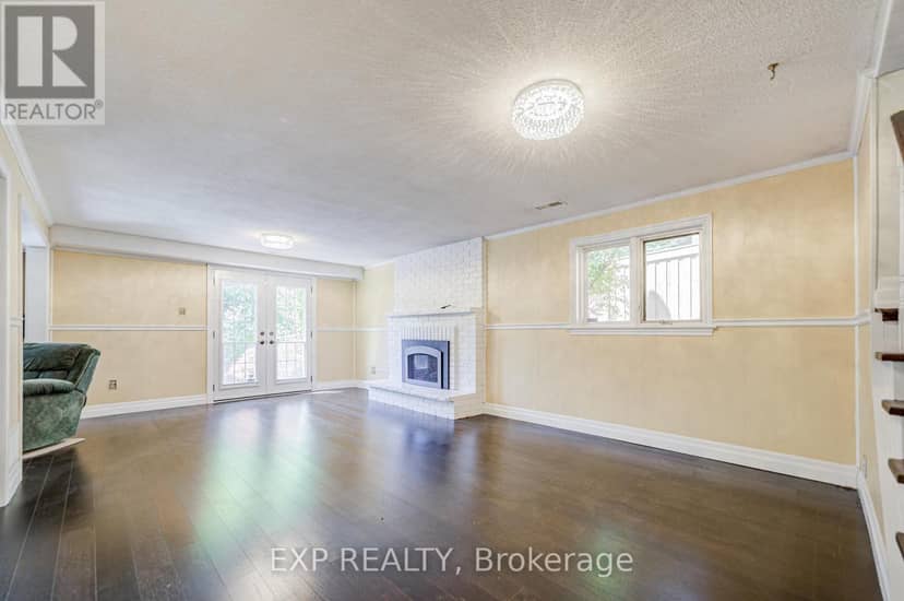 82 Derby Court — photo 14 of 40