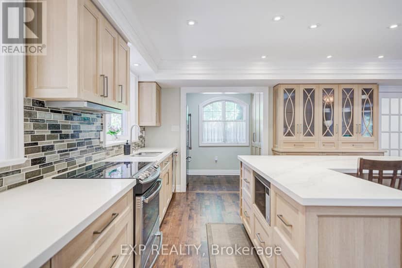 82 Derby Court — photo 9 of 40