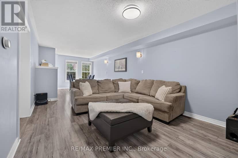 47 Milloy Place, Aurora, photo 3