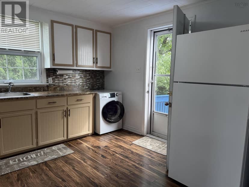 8 Wilson Court — photo 15 of 37