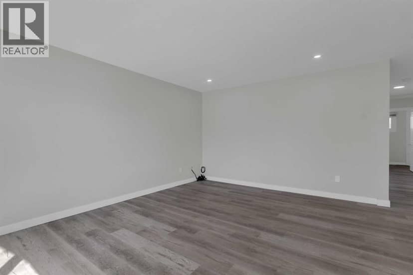 99 Dovercliffe Way SE, Calgary, photo 8
