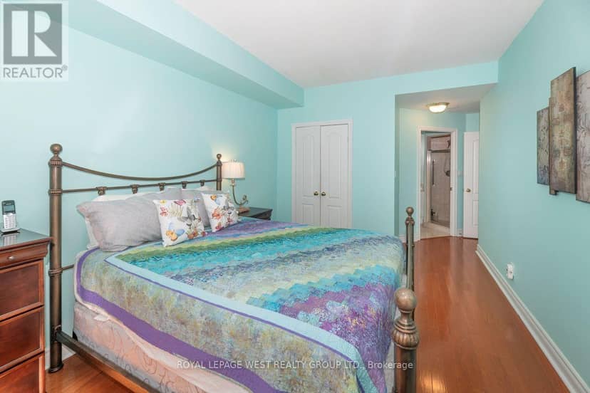 302 - 1 Lomond Drive — photo 15 of 29