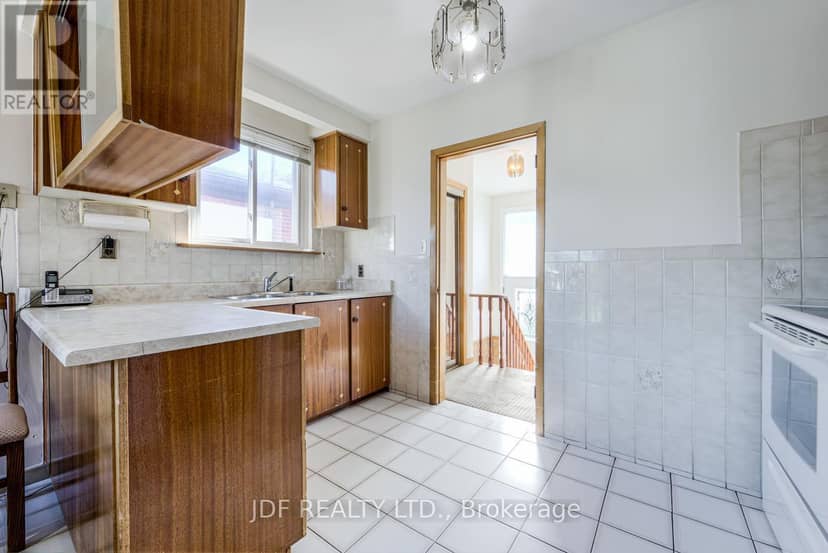 48 Debby Court — photo 15 of 40