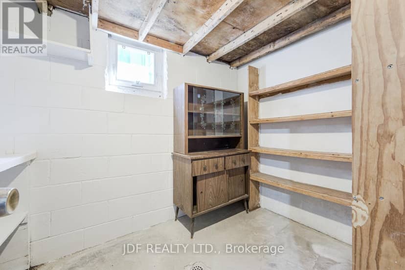 48 Debby Court — photo 33 of 40