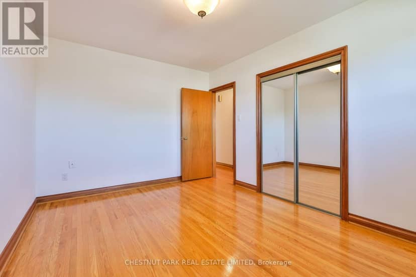 28 Charrington Crescent — photo 33 of 40