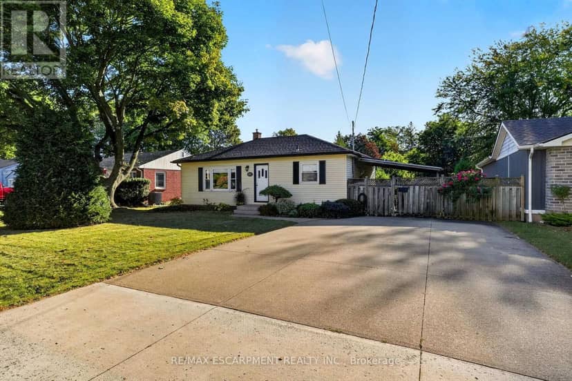 416 Bartlett Avenue, Grimsby