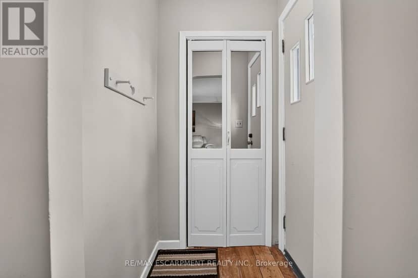 416 Bartlett Avenue, Grimsby, photo 4