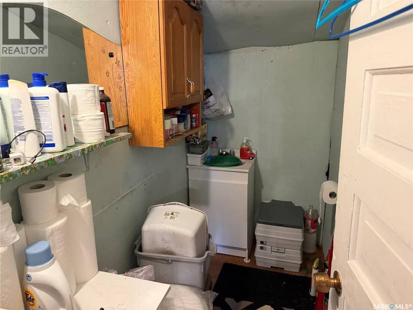 22 Birch CRESCENT — photo 11 of 16
