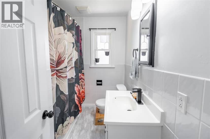 778 Wellington Street — photo 12 of 36