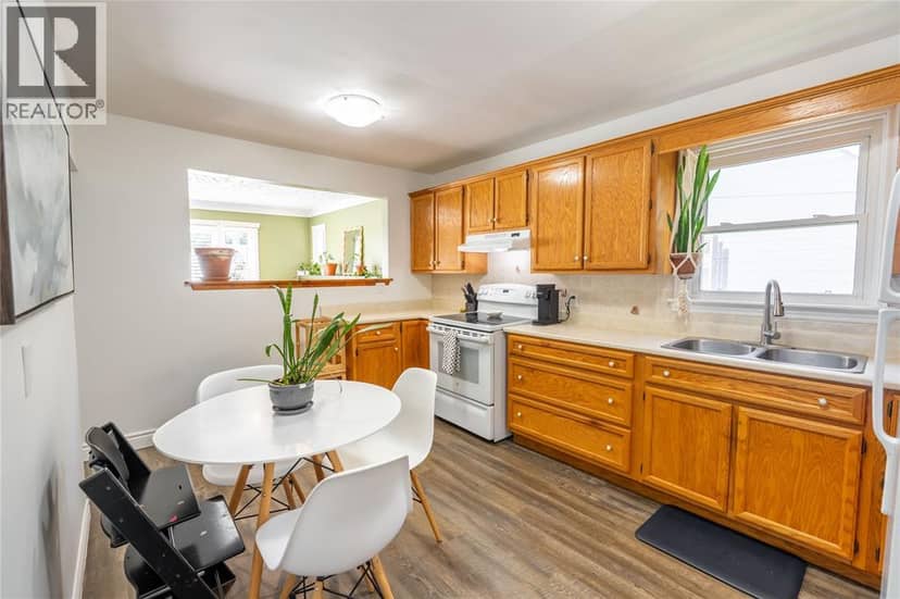 778 Wellington Street — photo 9 of 36