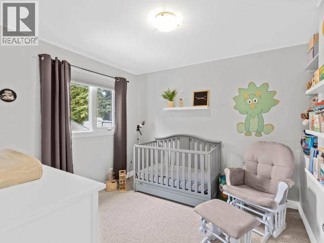 40 Oak Street — photo 14 of 32