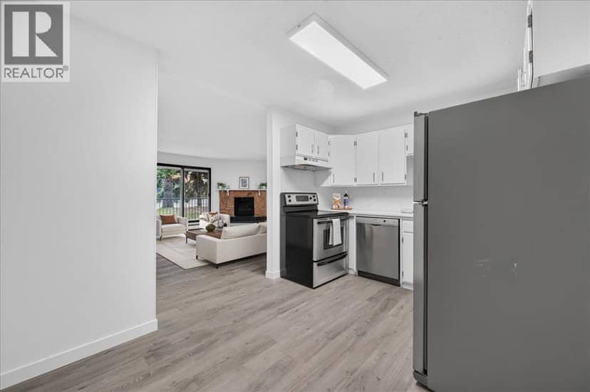 3106, 4001C 49 Street NW — photo 21 of 29