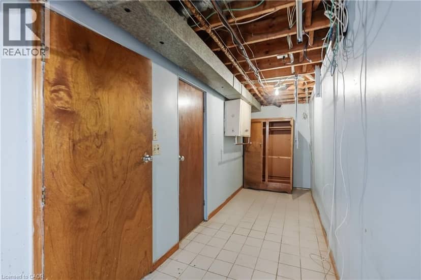 948 STONE CHURCH Road E — photo 34 of 40