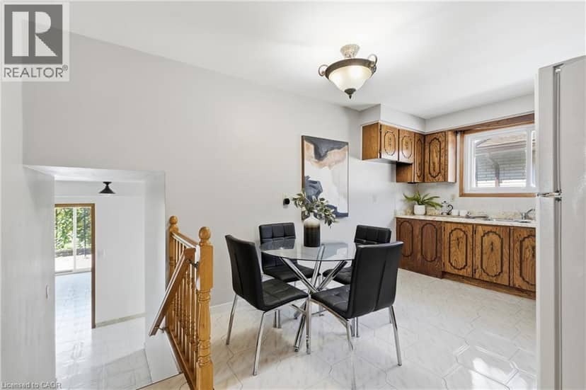 948 STONE CHURCH Road E — photo 12 of 40