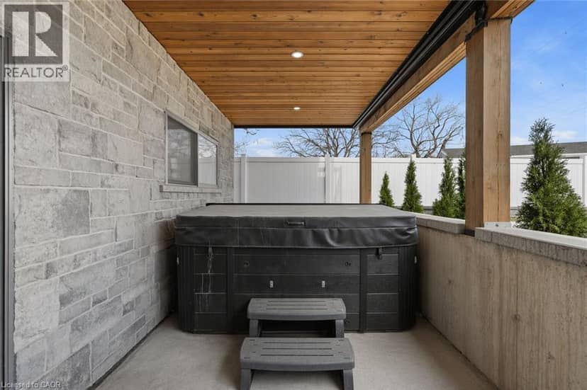 207 BEACH Boulevard — photo 37 of 40