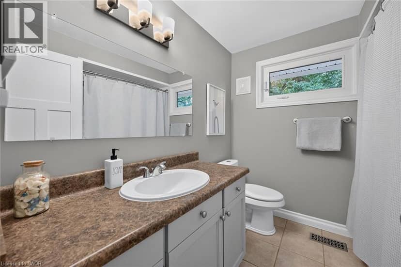 48 MARGATE Avenue — photo 23 of 40