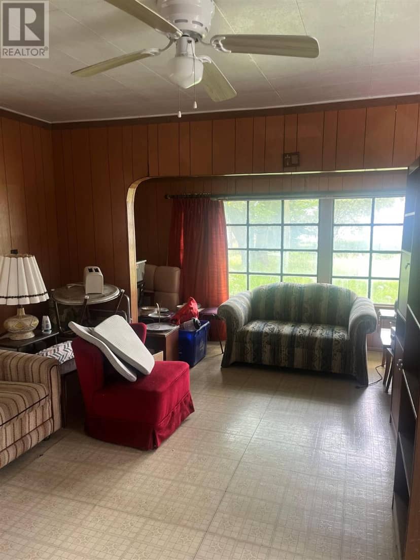 37 Cottage LN, Sault Ste. Marie, photo 3