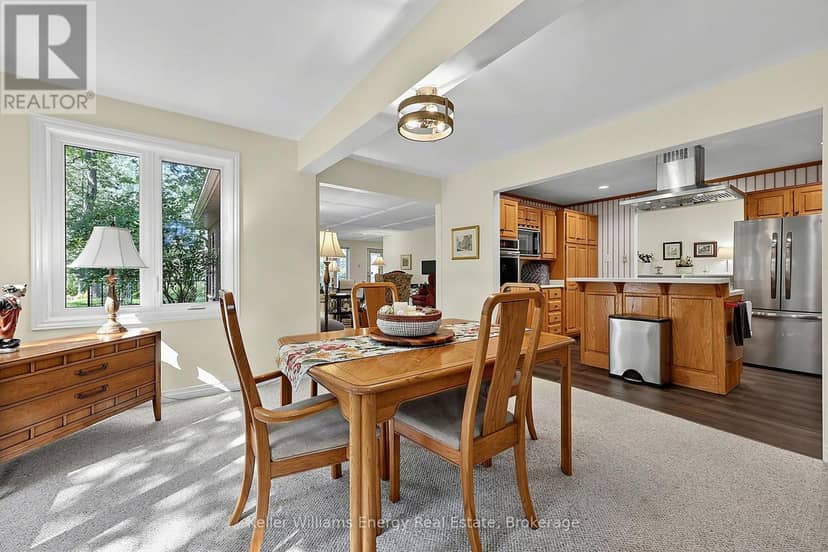 60 Bayside Avenue — photo 11 of 31