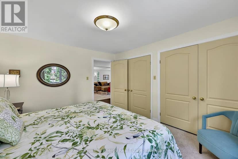 60 Bayside Avenue — photo 18 of 31