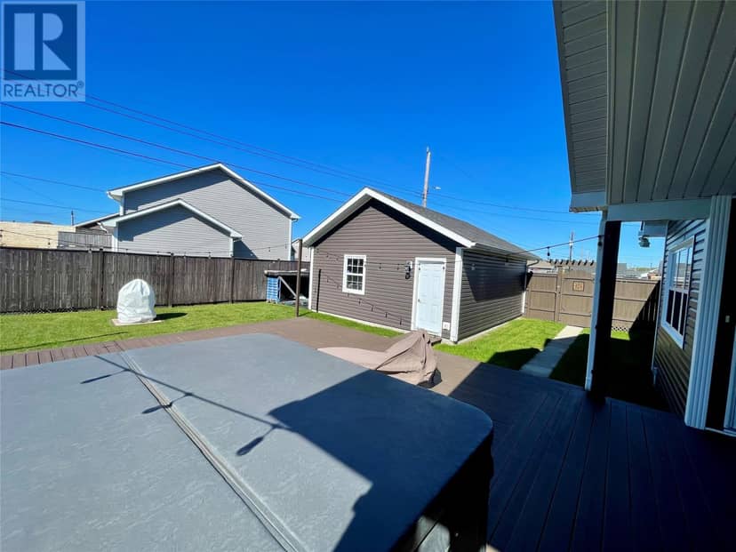 8 Ivanys Road — photo 12 of 40
