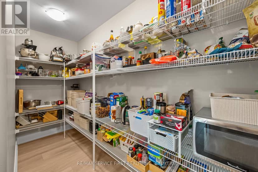 1361 Ottawa Street — photo 25 of 40
