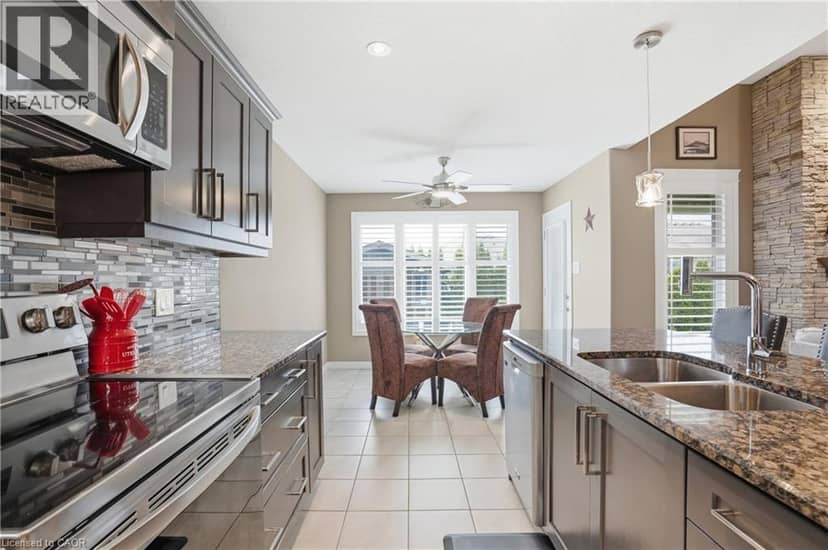 35 PATTEN Drive — photo 18 of 39