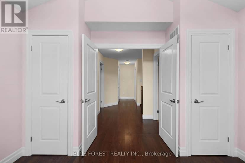 177 - 1061 Eagletrace Drive — photo 26 of 40
