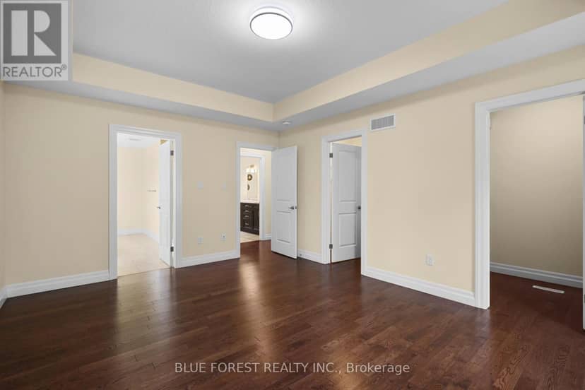 177 - 1061 Eagletrace Drive — photo 32 of 40