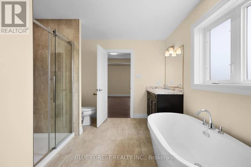 177 - 1061 Eagletrace Drive — photo 35 of 40
