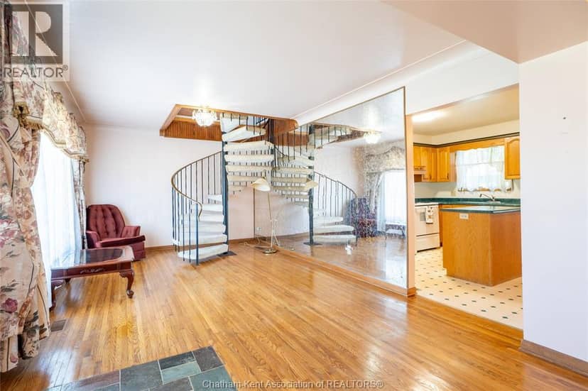 16 Arthur Drive — photo 7 of 40