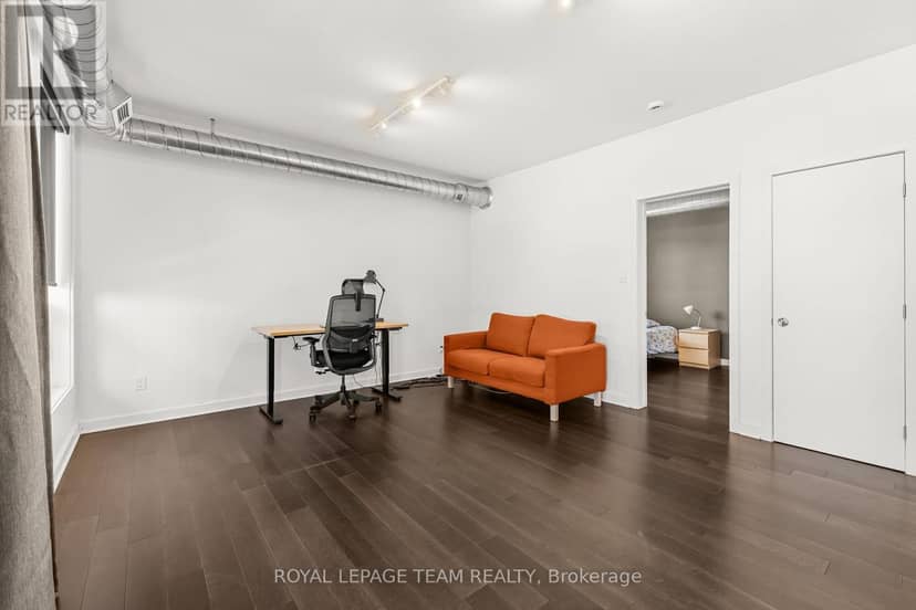 301 - 1308 Thames Street — photo 11 of 16
