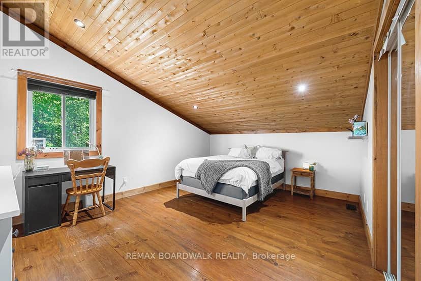 1439 Lacroix Road — photo 33 of 40