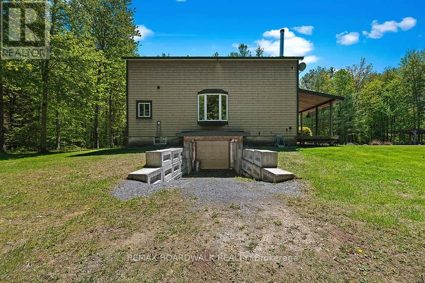 1439 Lacroix Road — photo 40 of 40