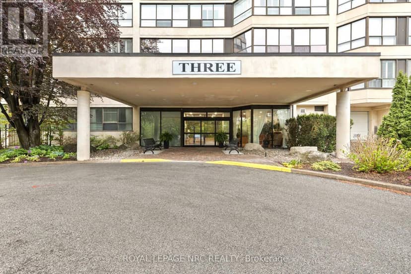 PH6 - 3 Towering Heights Boulevard, St. Catharines, photo 3