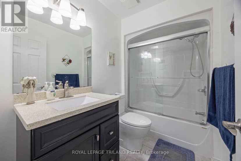 557 Inverness Avenue — photo 11 of 40