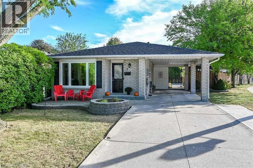 2 ADLER Avenue, Hamilton