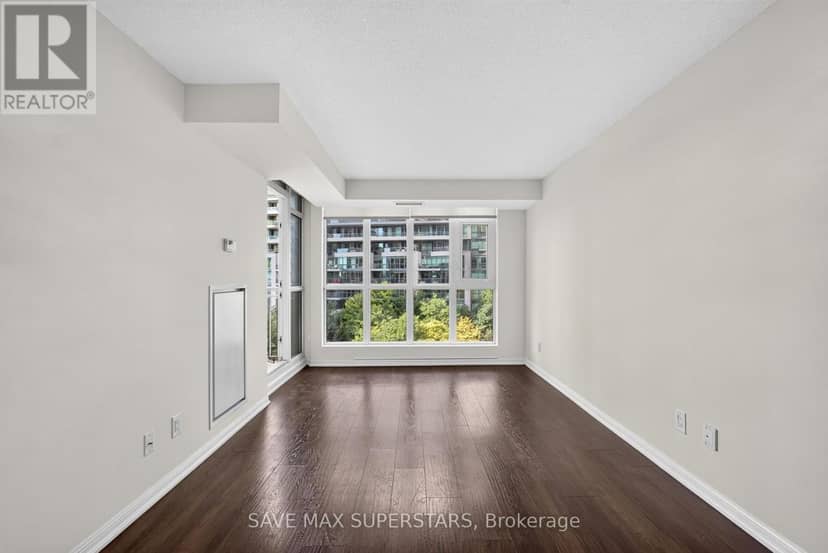 714 - 35 Bastion Street — photo 9 of 40