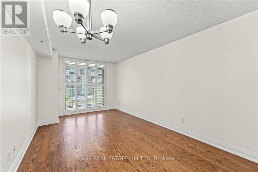 W204 - 565 Wilson Avenue — photo 12 of 40
