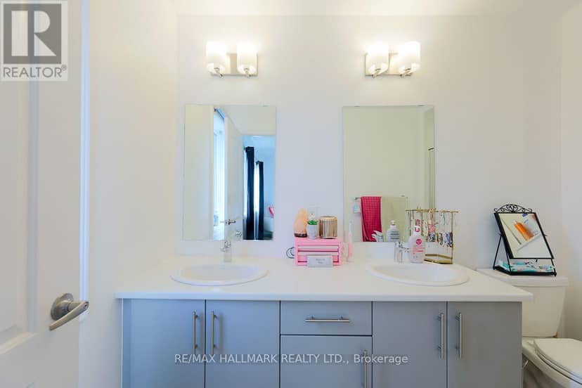 1090 Lockie Drive — photo 12 of 20