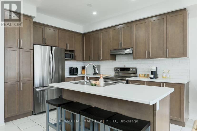 1090 Lockie Drive, Oshawa, photo 5