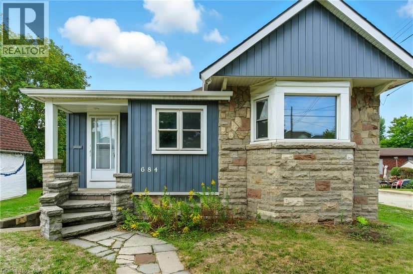 684 BEACH Boulevard — photo 1 of 40