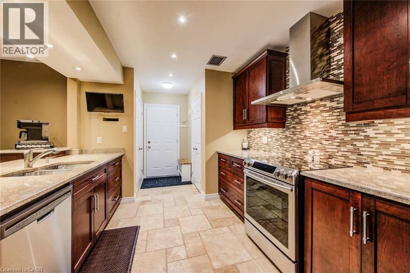 45 BLUE SPRINGS Drive Unit# 32 — photo 16 of 40