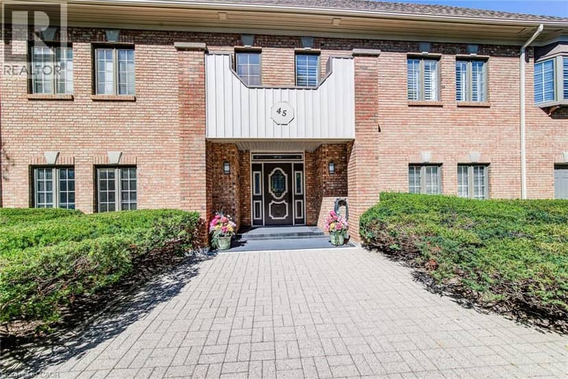 45 BLUE SPRINGS Drive Unit# 32, Waterloo, photo 2